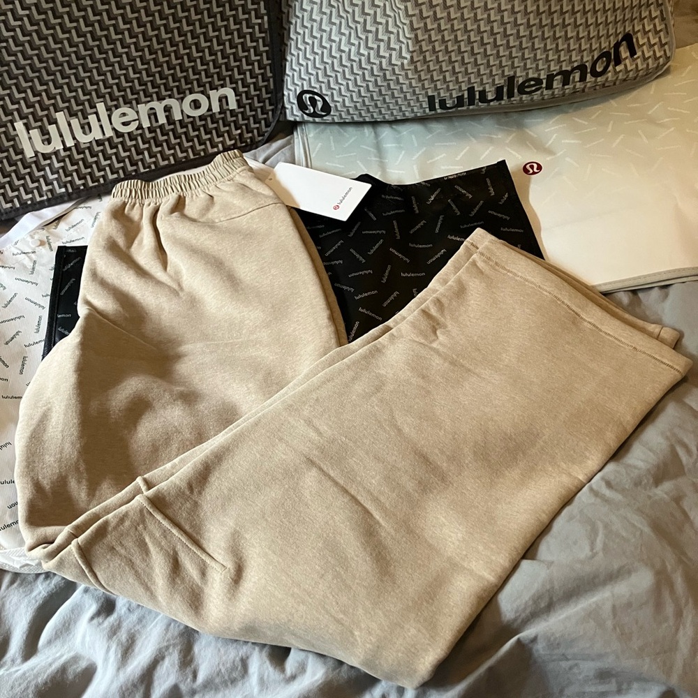 NWT Lululemon Loungeful Classic-Fit High-Rise Sweatpant, S, Heathered Nutmeg